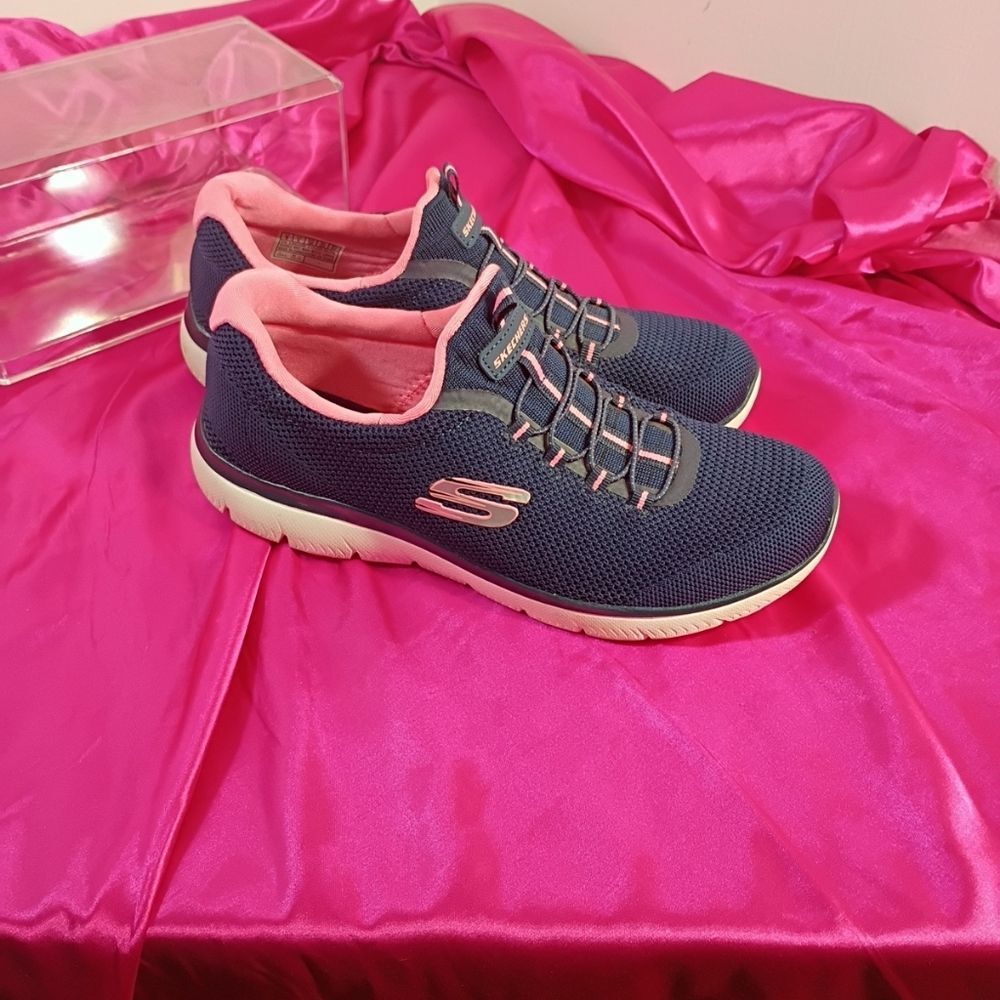 SKECHERS Womens SZ 8 Memory Foam Navy Pink Slip On Athletic Sneakers .